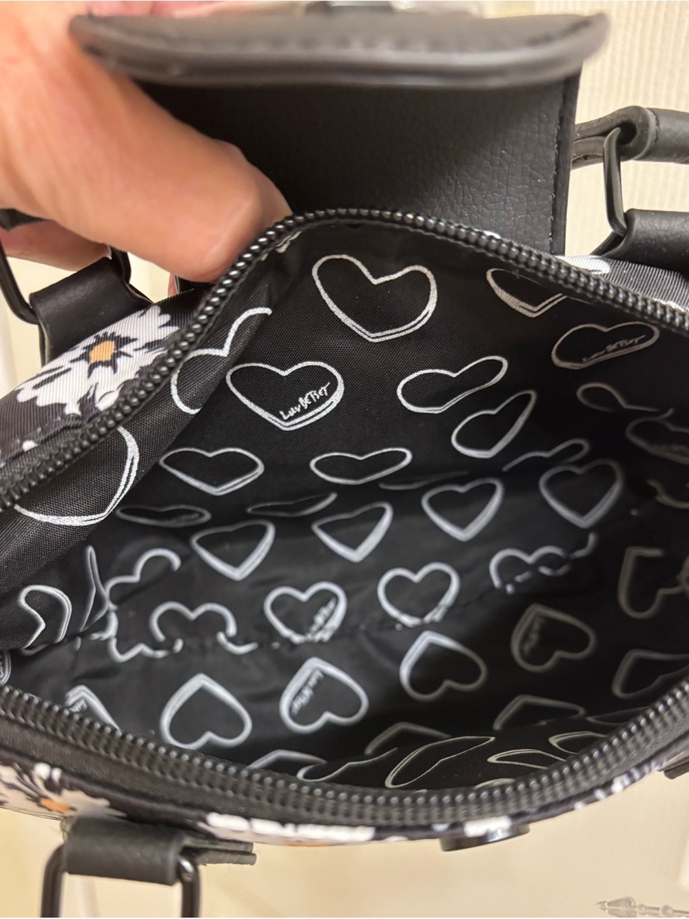 Luv Betsey daisy print mini crossbody - NWT - Picture 7 of 7
